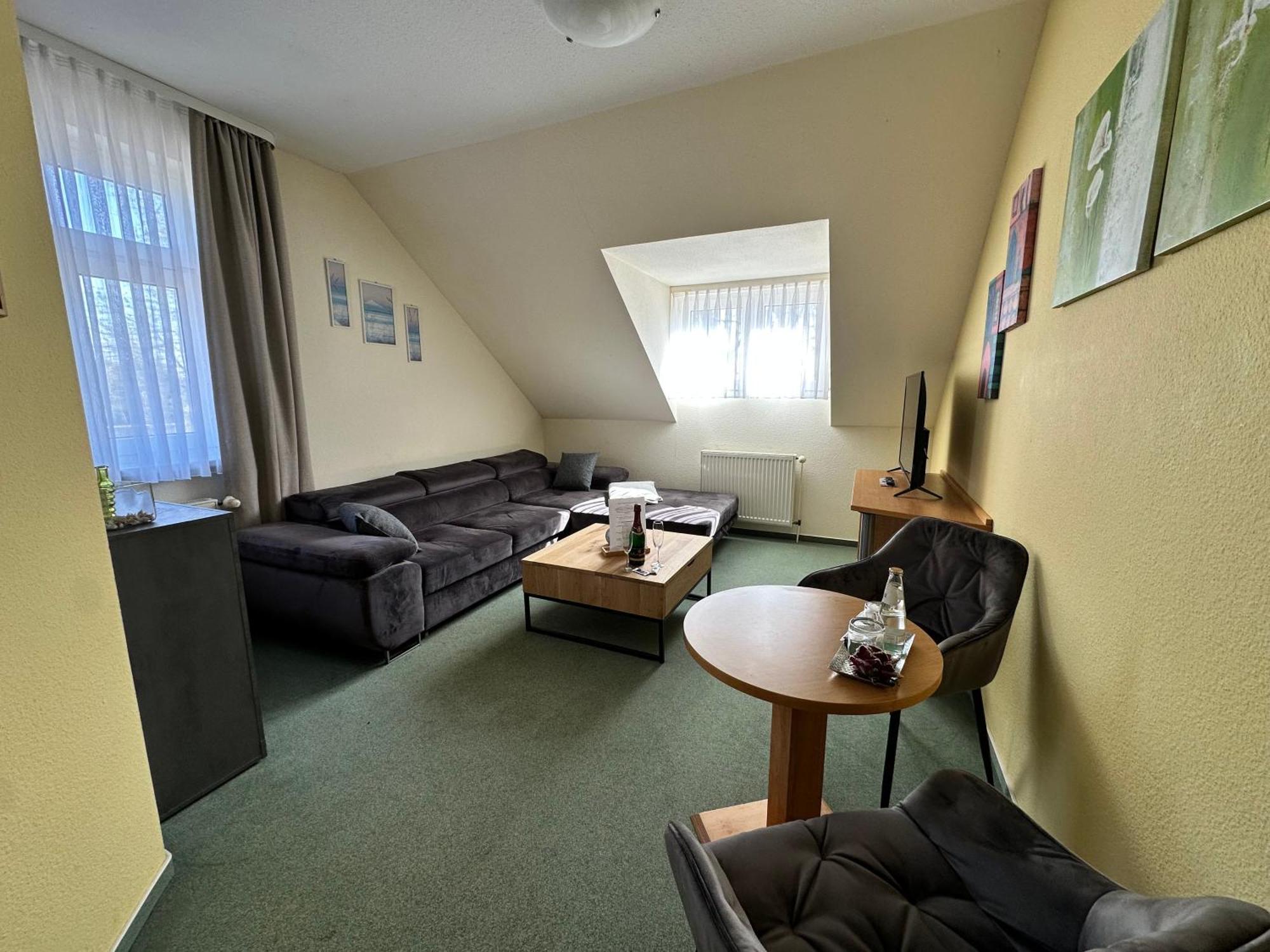 Landhotel Peters Canow Exteriör bild