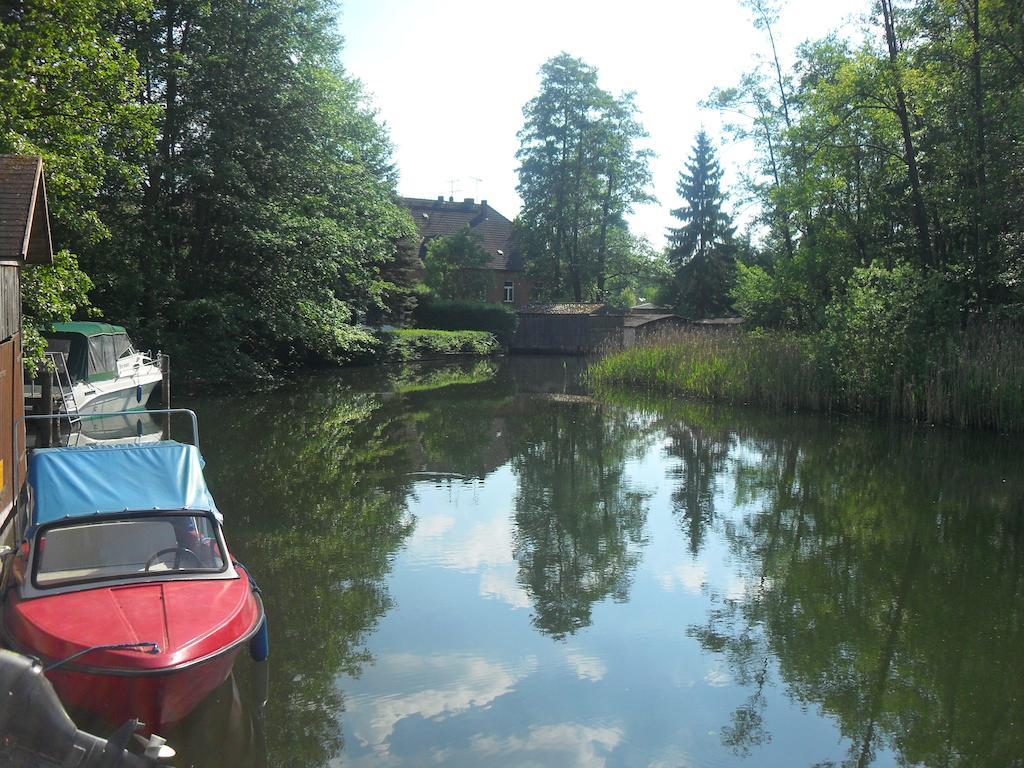 Landhotel Peters Canow Exteriör bild